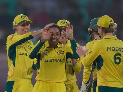 Alana King turned the match on its head with a devastating spell, claiming 3 wickets for just 14 runs, including a maiden over.